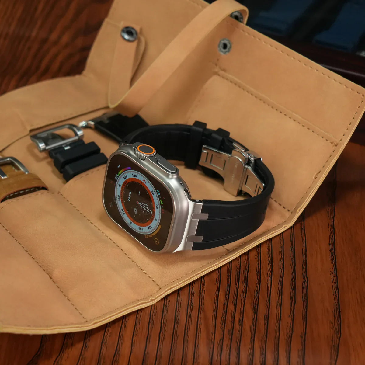 Bracelet en silicone de luxe AP avec boucle papillon