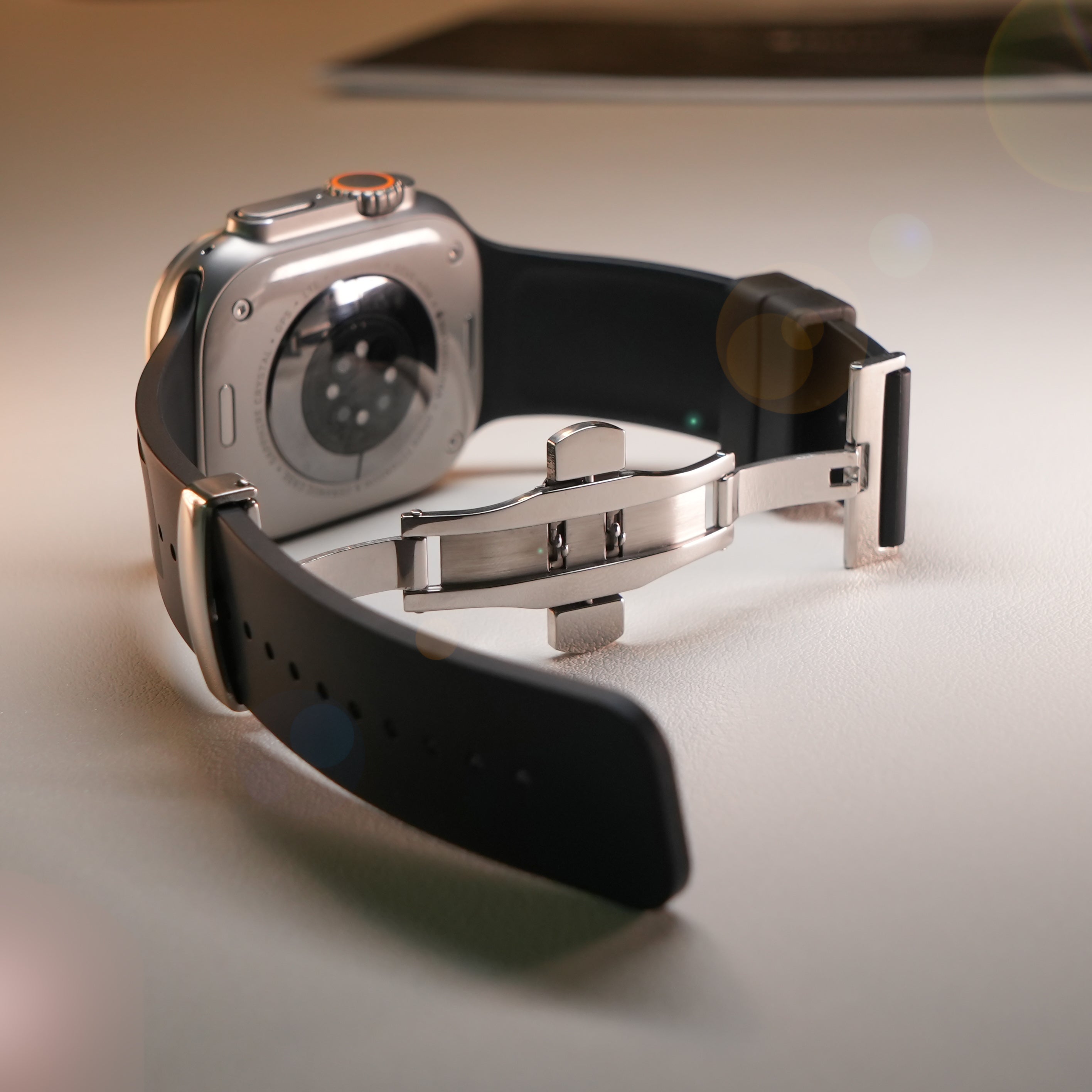 Fluoroelastomer Butterfly Buckle Band LUX919