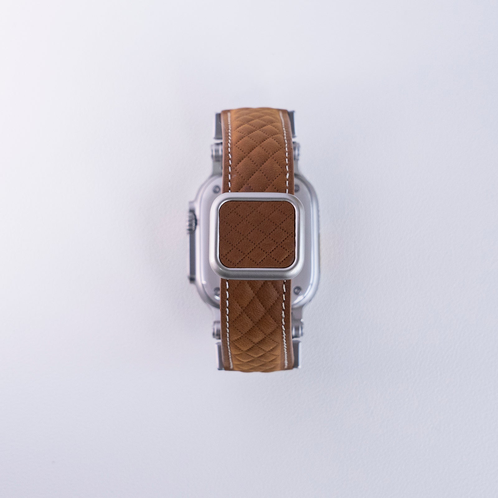 Bracelet de montre en cuir titane à motif gaufré avec boucle magnétique