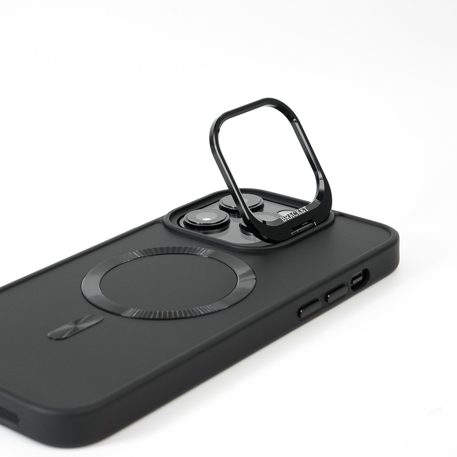 Coque iPhone compatible MagSafe, protection de qualité militaire, support de rangement intégré, coque arrière résistante aux rayures, série Classic