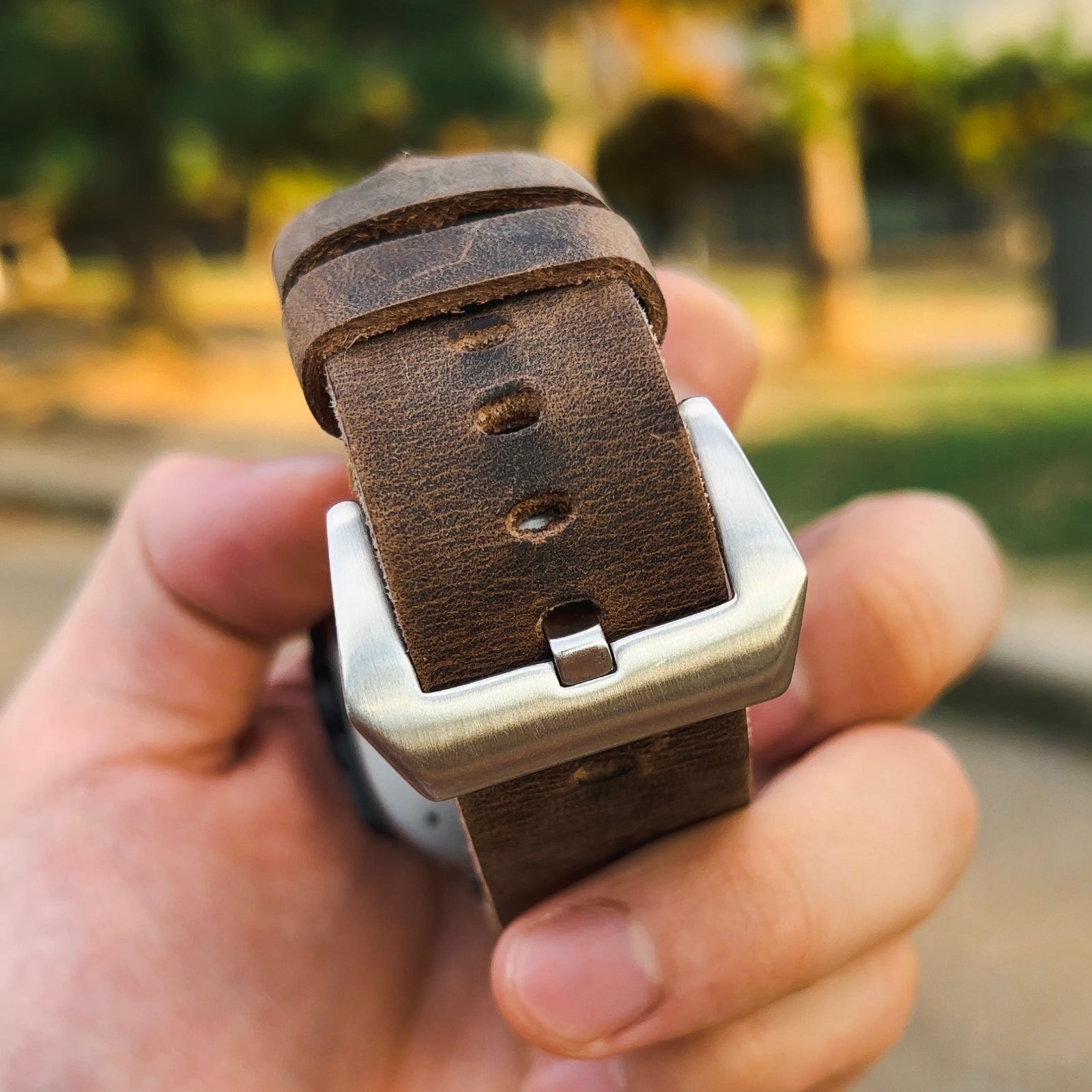 BRACELET EN CUIR R02